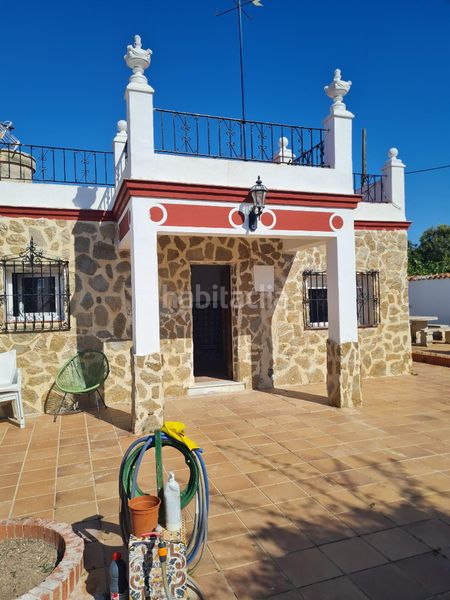 Foto d575e6cf-6553-4bb5-ab8e-1c1b2770f81a. Location chalet avec parking dans Núcleo urbano Chiclana de la Frontera