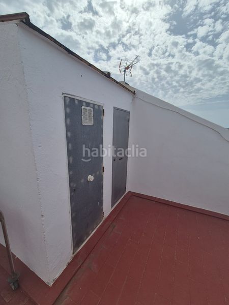 Foto bfdb6a4b-c7e7-4e47-a1d7-cce025ee9787. Pis a La Banda - Campo de Fútbol Chiclana de la Frontera