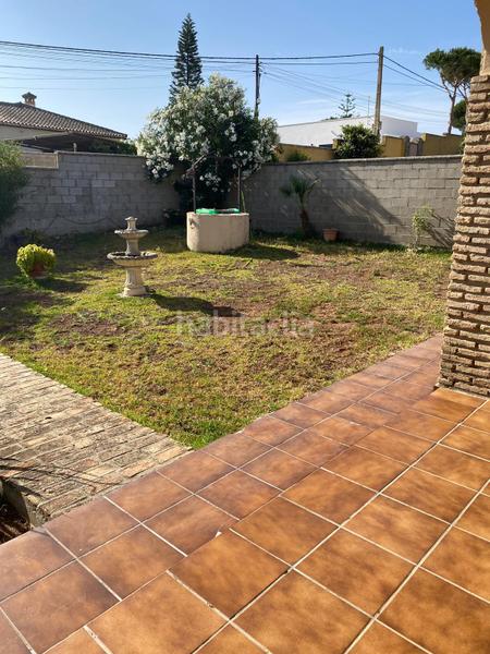 Foto d67f4430-bdf9-4b5f-ab8e-3efd9f56bace. Chalet se venden dos chalets en Las Lagunas - Campano Chiclana de la Frontera