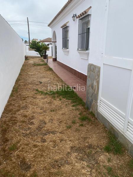 Foto 5674e174-0fc8-4de5-ba5c-48a20052e707. Xalet amb aparcament piscina a Los Gallos Chiclana de la Frontera