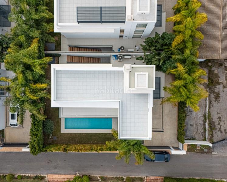 Foto 5d8cf38e-e832-44e4-a4b9-82c944ad0f7f. Haus mit heizung parking pool in Las Lomas de Río Verde Marbella