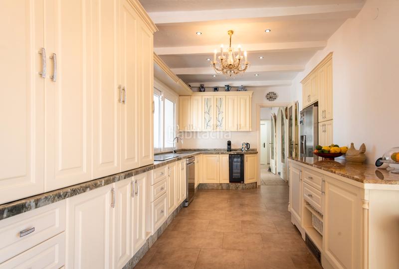 Foto 78fb7986-65c6-4468-b972-656c01bce6c6. Casa en altos de Estepona Estepona