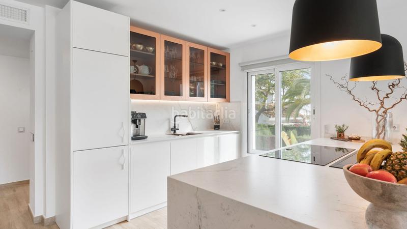 Foto 07c54b32-bb75-47c2-af9c-2bbe2d7c3dc1. Casa amb calefacció aparcament piscina a Santa María Marbella