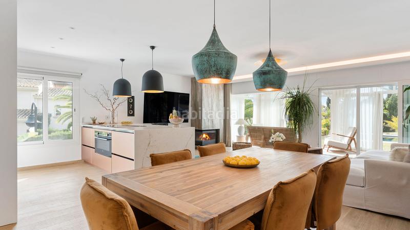 Foto a0c918ee-56b5-49fe-9049-438d6e4e6696. Casa amb calefacció aparcament piscina a Santa María Marbella