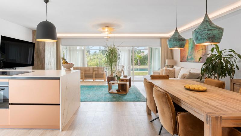 Foto 330852ed-68aa-4d54-8392-6fe79a94f434. Haus mit heizung parking pool in Santa María Marbella