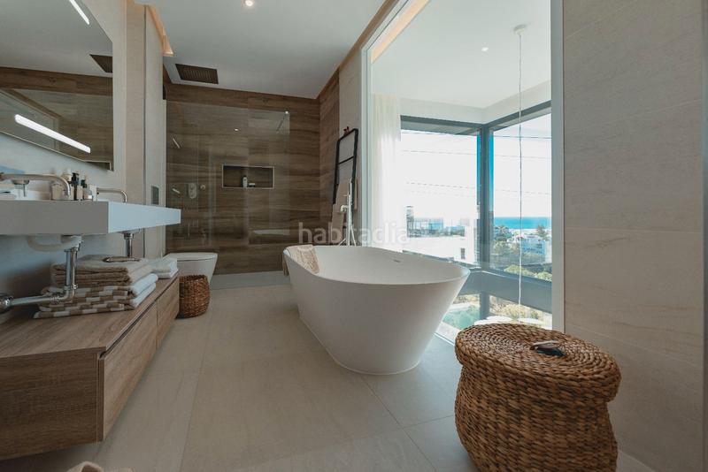 Foto ddb21f58-133e-4674-996c-8b975721f9d2. Casa a schiera con riscaldamento parcheggio piscina in Marbella