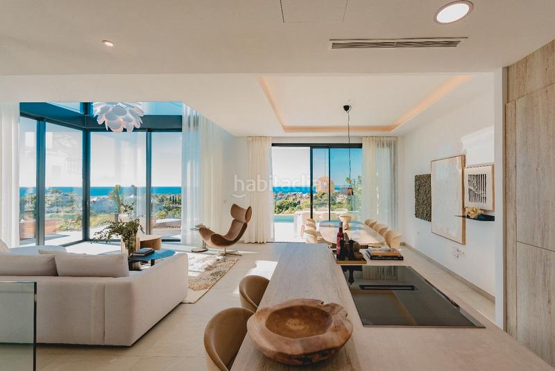 Foto b8ae5e4f-2828-4f5d-9f45-6cc165104d55. Maison jumelée avec chauffage parking piscine dans Río Real Marbella