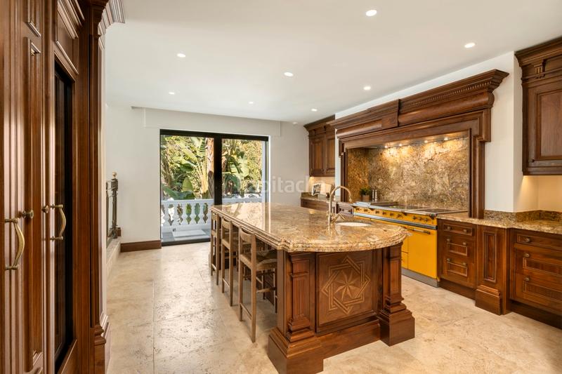 Foto 1b4ddc5e-06ee-42b5-b299-e1027a654ac3. Casa con riscaldamento parcheggio piscina in Aloha Marbella