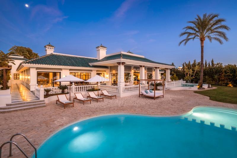 Foto 966add89-f1cb-4e31-bc5f-19b5626e9218. Maison avec chauffage parking piscine dans Aloha Marbella