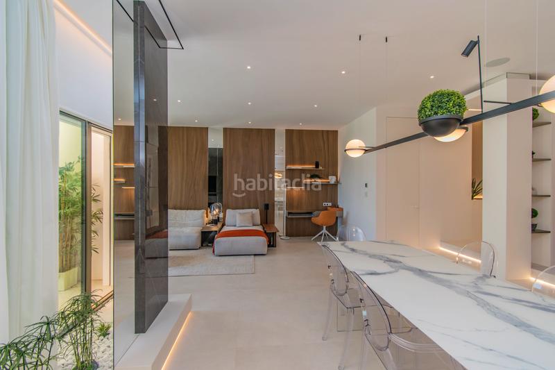Foto a4f1b331-5a8b-41ef-ba09-30e1babf3c1a. Casa adossada amb calefacció aparcament piscina a Marbella