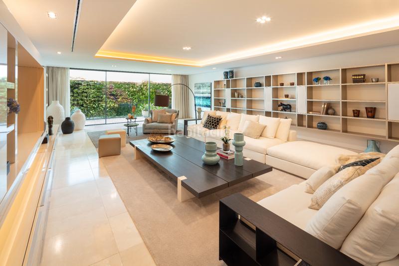 Foto 42a61c56-251f-4bec-8556-2e59ebea83cf. Casa en Los Naranjos Marbella
