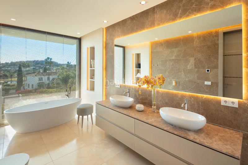 Foto d6ec679e-a0b9-477c-8264-f461f240c84e. Casa en Los Naranjos Marbella