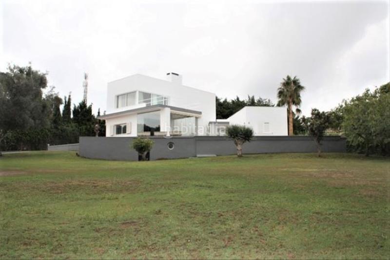 Foto 1b6f52ca-d45a-424d-8153-2968fde0f1fb. Xalet a urbanización las lomas 80 a Sotogrande costa Sotogrande