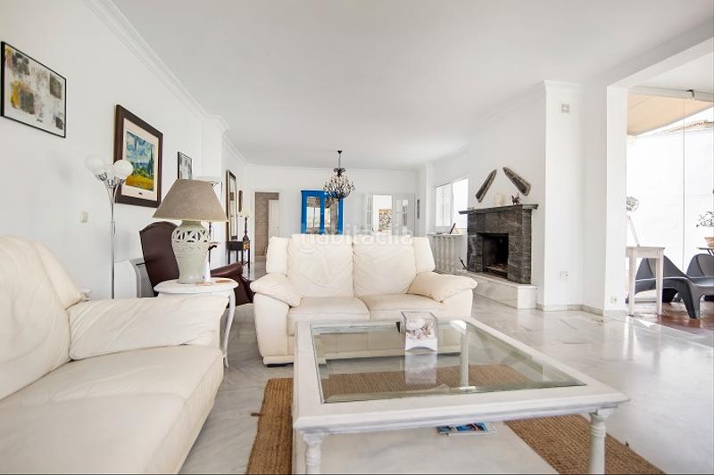 Foto d9975aa8-b9f6-45ae-902f-9dac449bcc84. Xalet a urbanización las lomas 80 a Sotogrande costa Sotogrande