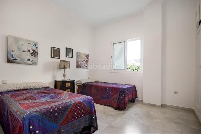 Foto e87e32a3-92a9-44b1-a6e6-d7107e5468e3. Xalet a urbanización las lomas 80 a Sotogrande costa Sotogrande