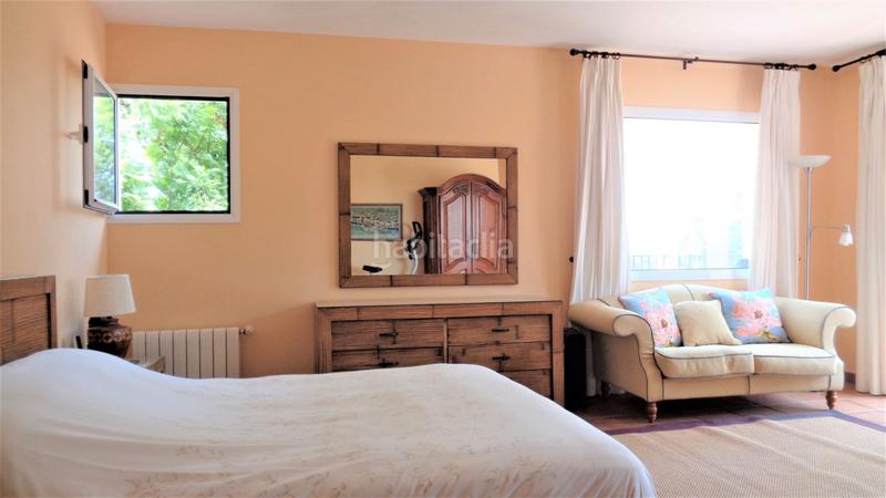 Foto 5ef7684e-f29e-4b2f-ba79-4c61a9edf4ee. Chalet en urbanización las lomas 80 bonita villa alto en Sotogrande