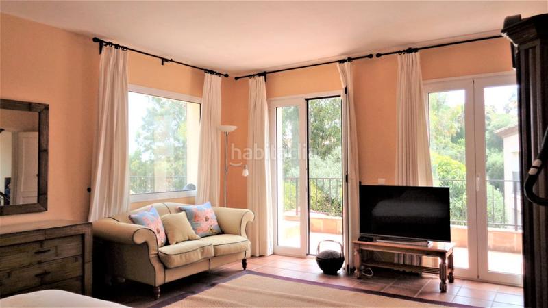 Foto 7d2bb262-0314-4ebd-8b5f-b654ce9118bb. Chalet en urbanización las lomas 80 bonita villa alto en Sotogrande