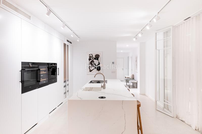 Foto bf9a35cb-2b3c-4bcf-81df-4f345f44cd48. Appartement avec chauffage piscine dans Los Naranjos Marbella