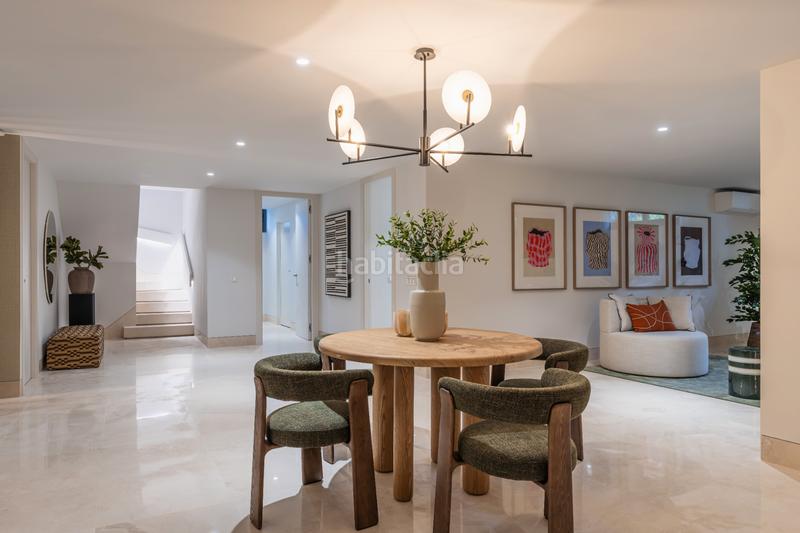 Foto d1990231-cedf-4852-9efa-3841c1091a25. Casa amb calefacció aparcament piscina a Nagüeles Alto Marbella