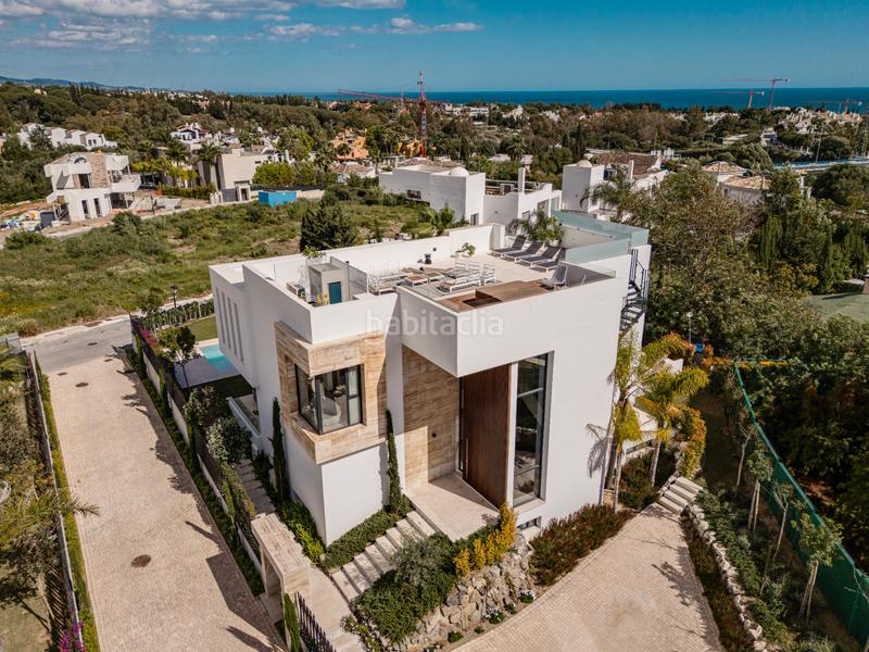 Foto d85546fe-7241-4781-9432-6cd0bb4fe77e. Casa amb calefacció aparcament piscina a Nagüeles Alto Marbella