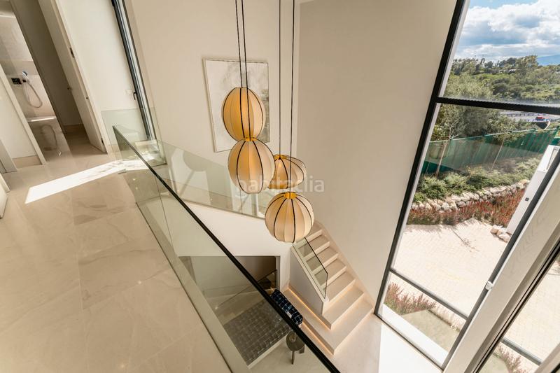 Foto da76abe4-495a-4b52-9990-bda52ce7f146. Casa amb calefacció aparcament piscina a Nagüeles Alto Marbella