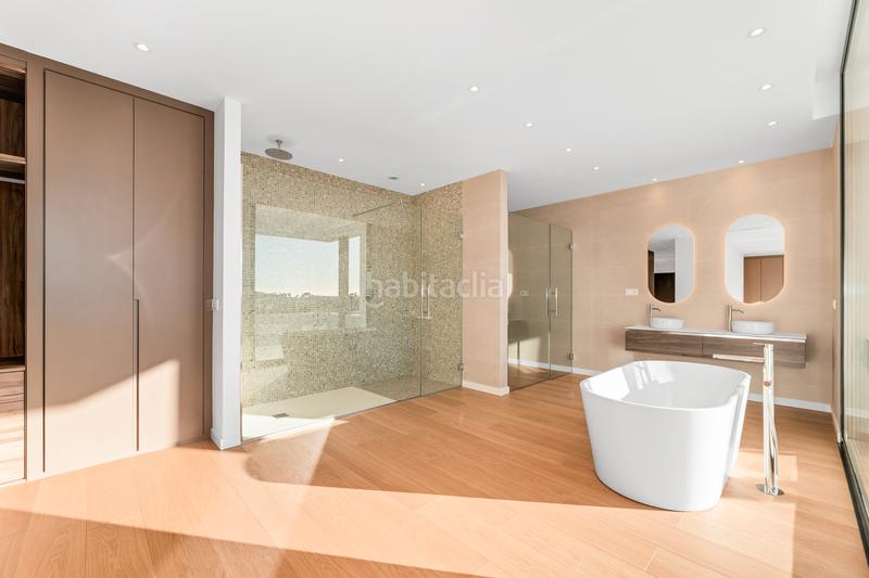 Foto 7a4d04f8-706b-4b6f-ae49-12a34a642b57. Casa amb calefacció aparcament piscina a Bel - Air Estepona