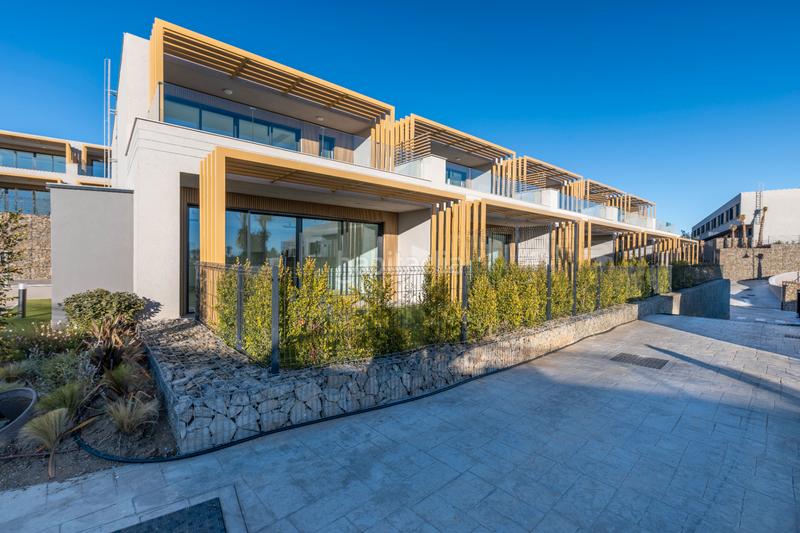 Foto 80e26287-a24c-45af-9c52-495f8ebd0d1e. Casa a schiera con riscaldamento parcheggio piscina in Mijas