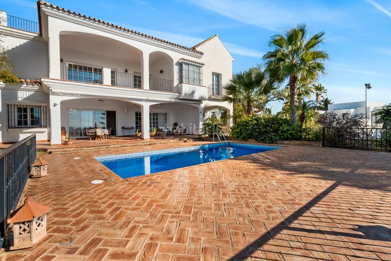 Foto 5948a8b4-f5d4-4d2a-93e1-9570aa775a19. Casa amb aparcament piscina a El Rosario - Ricmar Marbella