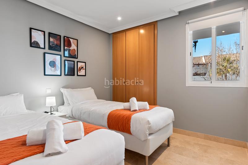 Foto 6e3b7b62-128f-468b-9020-3e5554a98748. Apartament amb calefacció aparcament a La Concha - Resina Golf Estepona