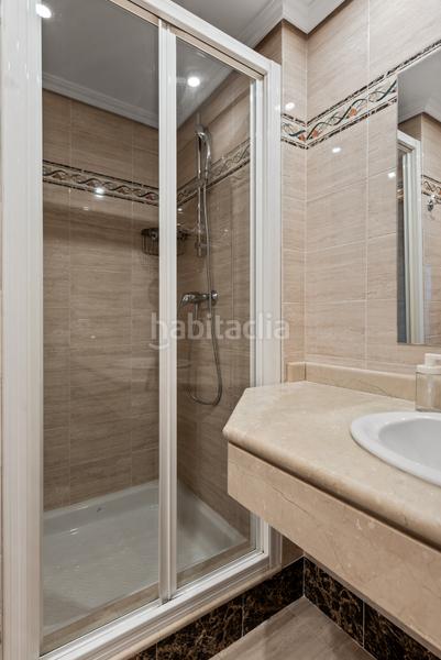 Foto 7e479bdf-f4d6-4bbf-bfed-f48da8281b75. Apartament amb calefacció aparcament a La Concha - Resina Golf Estepona