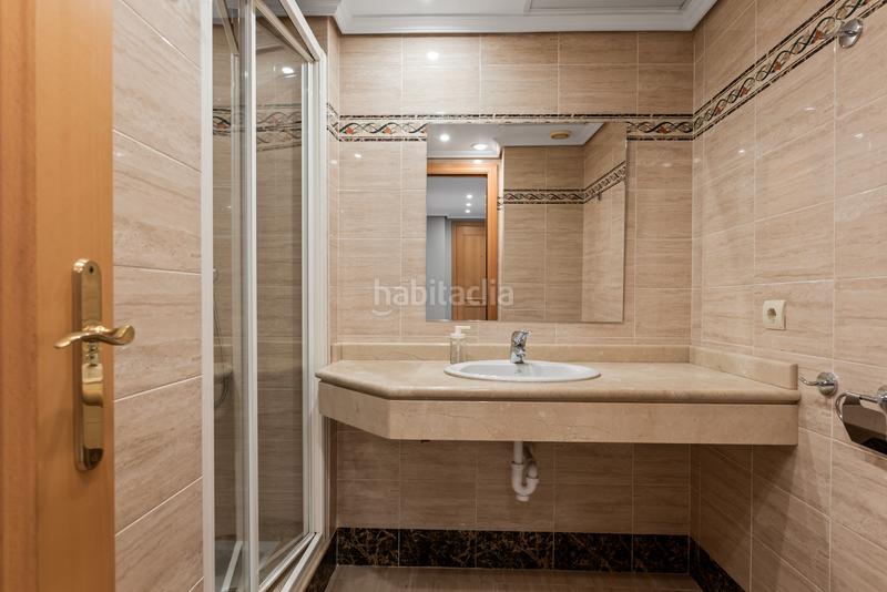 Foto cabac4f1-2ca1-415e-8295-6bd96d334244. Apartament amb calefacció aparcament a La Concha - Resina Golf Estepona