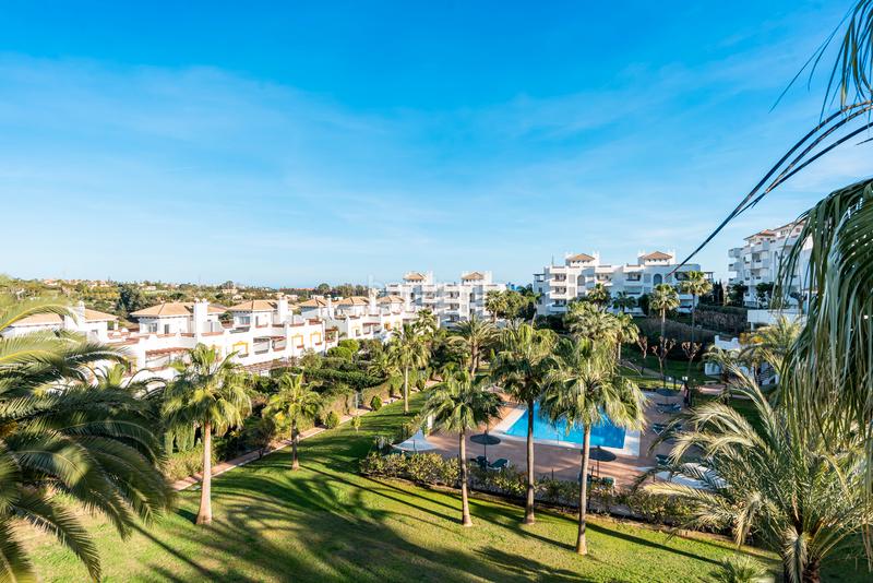 Foto 37df228b-b54c-460a-a018-6b20c0ca885c. Appartement mit heizung parking in La Concha - Resina Golf Estepona