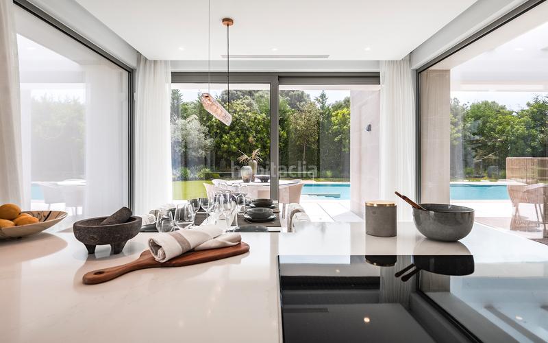 Foto aa690d74-0a17-40a6-b786-e0afdfb0d613. Casa amb calefacció aparcament piscina a Paraiso - Barronal Estepona