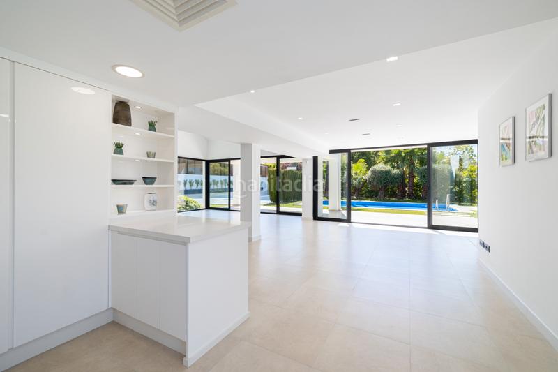 Foto 0b1a3a6f-4494-4939-b660-aedaa5d14e69. Haus mit heizung parking in San Pedro de Alcántara Pueblo Marbella