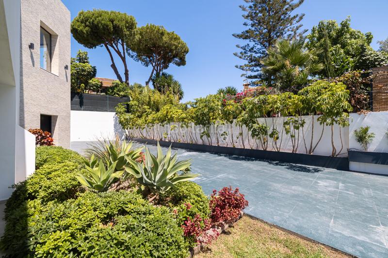 Foto cfec5d4b-8e2d-4270-be2f-98efb8d8fb54. House with heating parking in San Pedro de Alcántara Pueblo Marbella