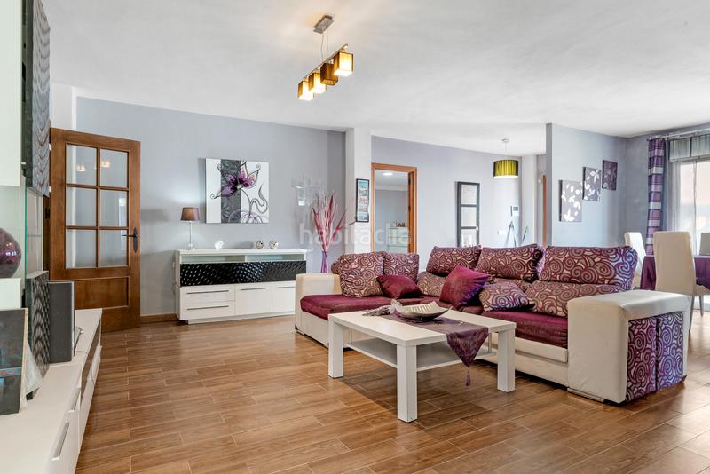 Foto 1f9823c9-e901-4a8e-af72-415cb2cf5d6a. Casa amb aparcament piscina a Guadalobón Estepona