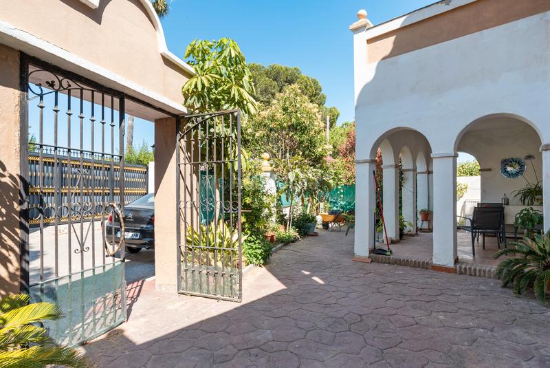 Foto 14d8e6ec-9b1f-4848-8f38-c28cb1342048. Maison avec parking piscine dans Guadalobón Estepona