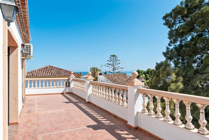 Foto ebf17159-fc01-4db1-a554-c719bb197351. Maison avec parking piscine dans Guadalobón Estepona