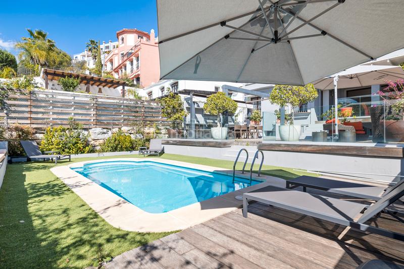 Foto a11c74d3-a519-4cab-a1a7-140cb361892f. Maison jumelée avec chauffage parking piscine dans La Quinta Benahavís