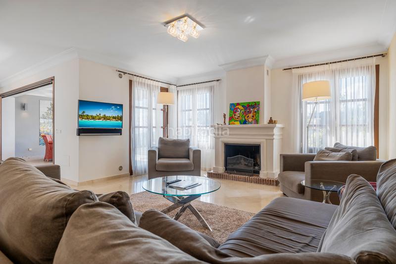 Foto 5ed94dba-7c31-42b2-8bcd-20aaebf37d1b. Semi detached house with heating parking pool in La Quinta Benahavís