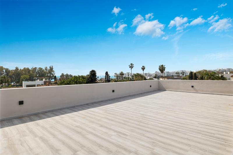 Foto bc3a6d7d-f52c-43ee-a419-d6efce35994f. Casa en Nueva Alcántara Marbella