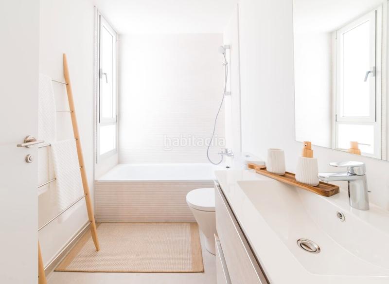 Foto acb6f77f-83eb-46c8-9e39-a803703560aa. Apartament amb calefacció aparcament piscina a Cancelada Estepona