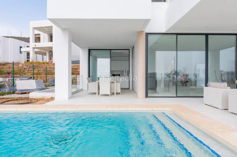 Foto 9c17b3a9-d681-49a8-8a46-857965613ec6. Chalet en n/a villa moderna a estrenar en Manilva pueblo Manilva