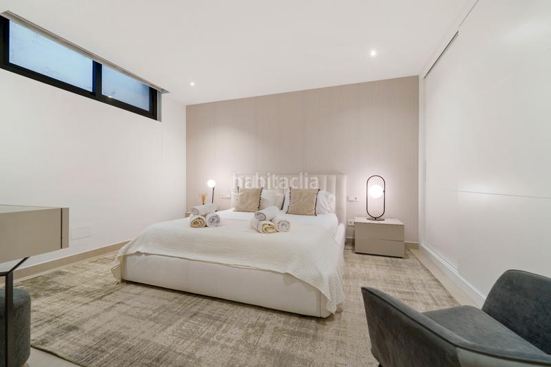 Foto 50fc6dc4-acaf-4b2d-a888-9e2556f04a5c. Haus mit heizung parking pool in lomas de Marbella club Marbella