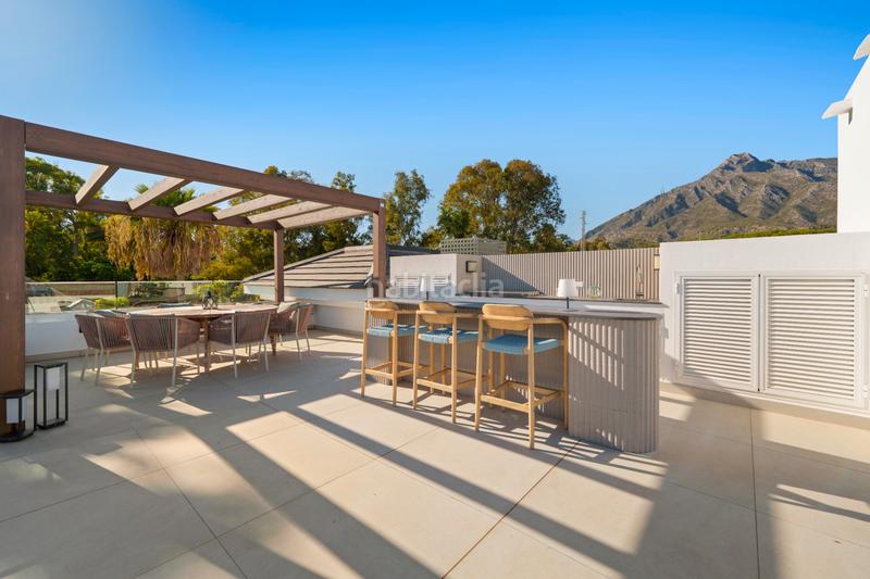 Foto 517fdb02-0333-44b6-b333-677b912b00df. Haus mit heizung parking pool in lomas de Marbella club Marbella