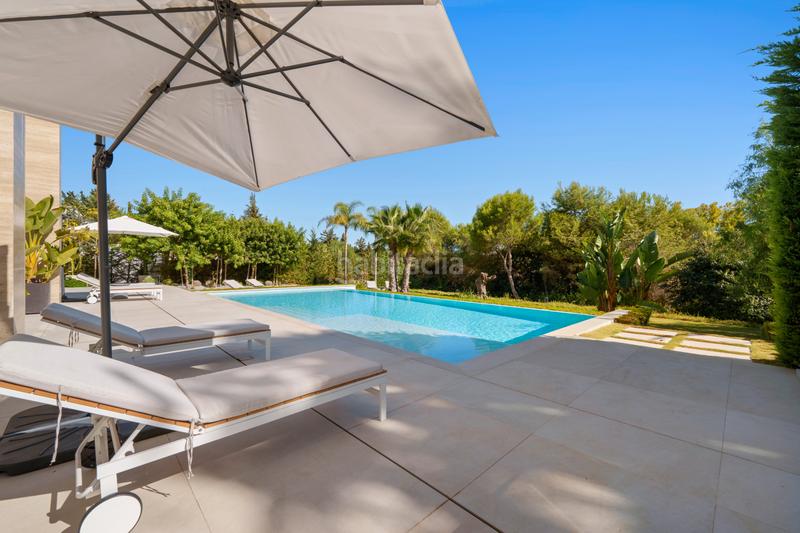 Foto 5e3f47c9-92f3-4761-a843-8c448faf53e1. Maison avec chauffage parking piscine dans lomas de Marbella club Marbella