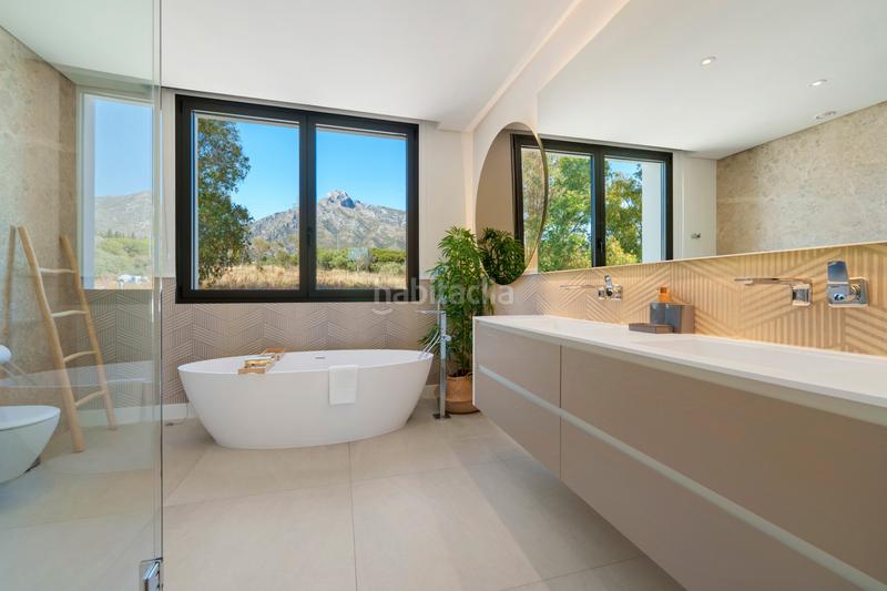 Foto 92ab31ad-fb38-4514-8101-1d46727b4200. Maison avec chauffage parking piscine dans lomas de Marbella club Marbella