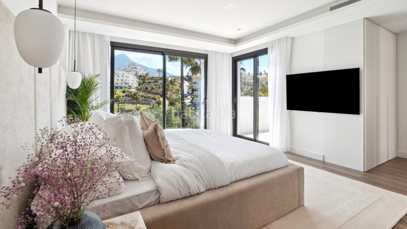 Foto 8d0b85a4-40b0-47d2-ba53-895ef86f7567. Haus mit heizung parking pool in Los Naranjos Marbella