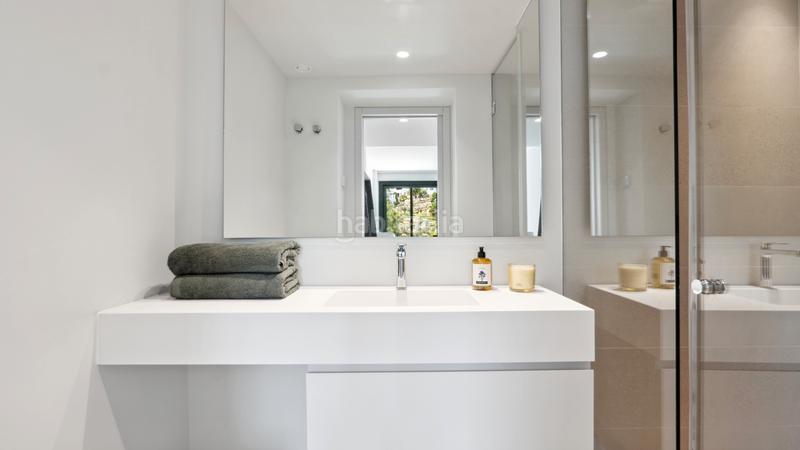 Foto c431802a-d88e-44fd-adf3-227d13d00064. Haus mit heizung parking pool in Los Naranjos Marbella