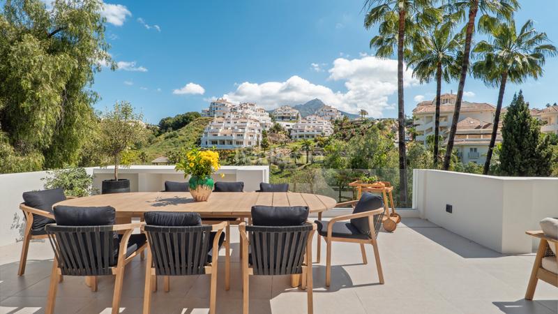 Foto e9e3d8a8-531e-4178-a7c1-839b691f0b2d. Haus mit heizung parking pool in Los Naranjos Marbella